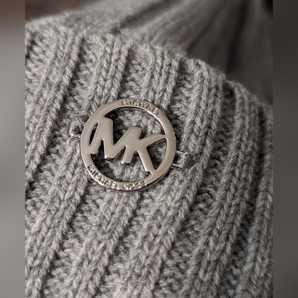 Michael Kors Gray Winter Hat New! - Picture 2 of 7